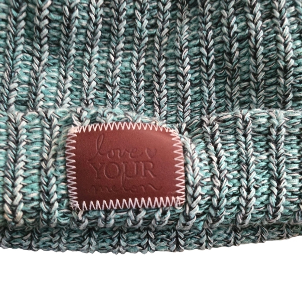 Love Your Melon Teal and Black Knit Beanie Collab With Caribou Hat - Picture 3 of 5
